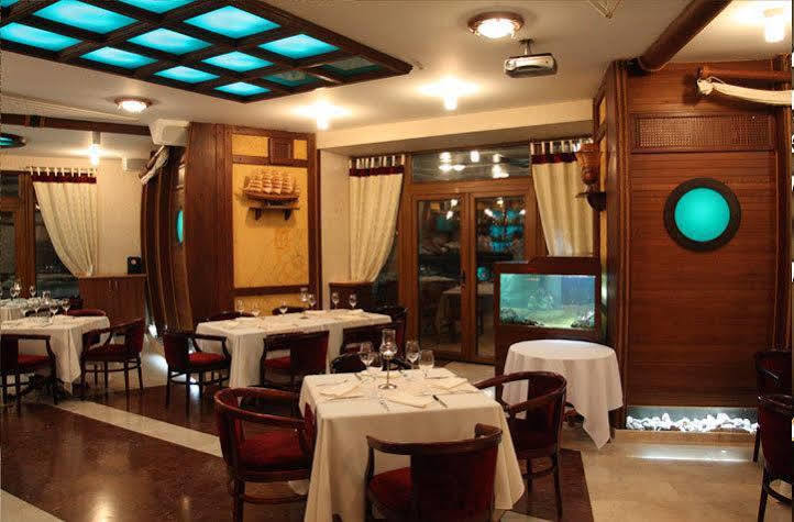 Columbus Hotel Odessa Zewnętrze zdjęcie