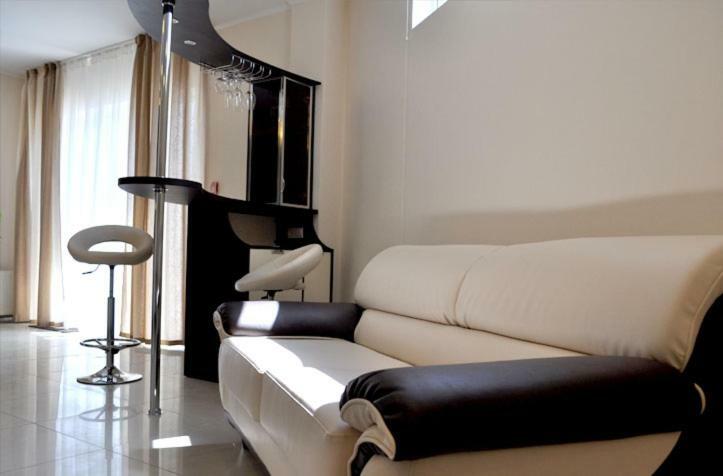 Columbus Hotel Odessa Zewnętrze zdjęcie